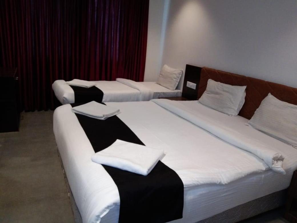 تريفِندرم The Southgate Business Hotel المظهر الخارجي الصورة